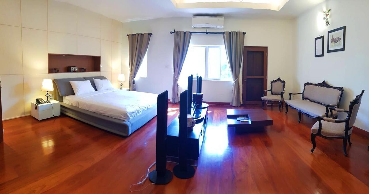 Prompimarn Villa Toscana Bangkok Exterior foto